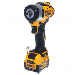 Аккумуляторный гайковерт DeWalt DCF903P1G ударный